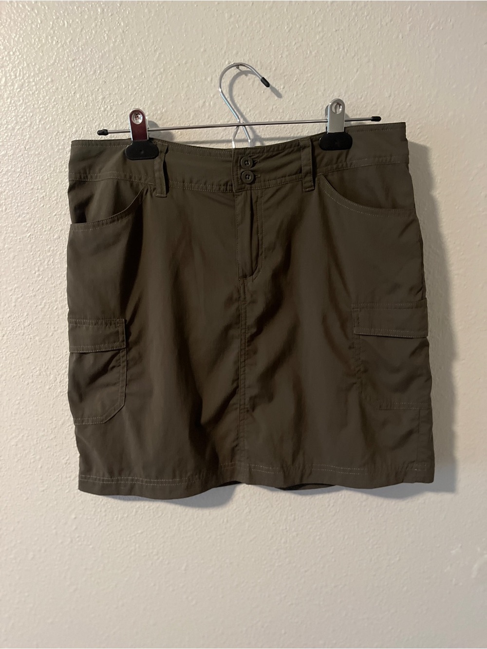 Patagonia Olive Cargo Pocket Casual Skirt size 6